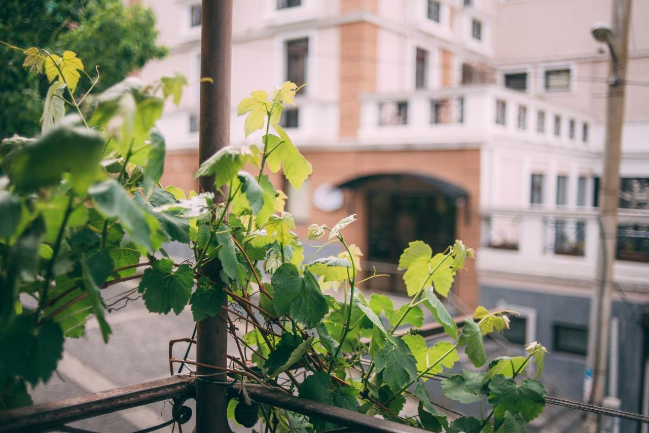 Walk Everywhere! Tbilisi Exterior foto